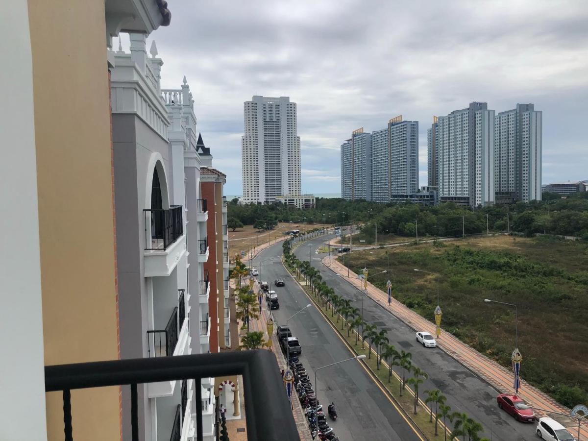 Espana Condo Resort Pattaya Evt Джомтиен Бийч Екстериор снимка